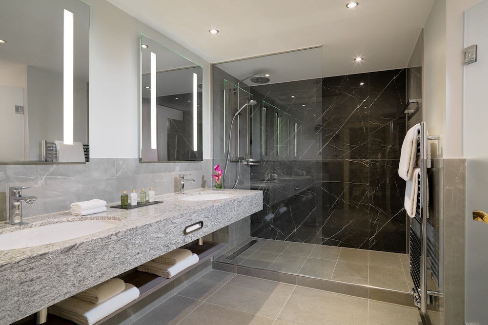 Executive Suite, 1 Bedroom, City View