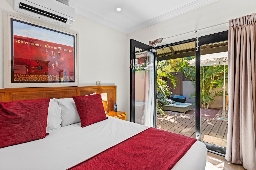 3 Bedroom Superior Pool Villa photo 3