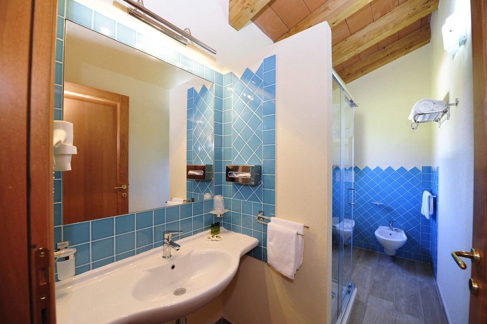 Superior Triple Room photo 2