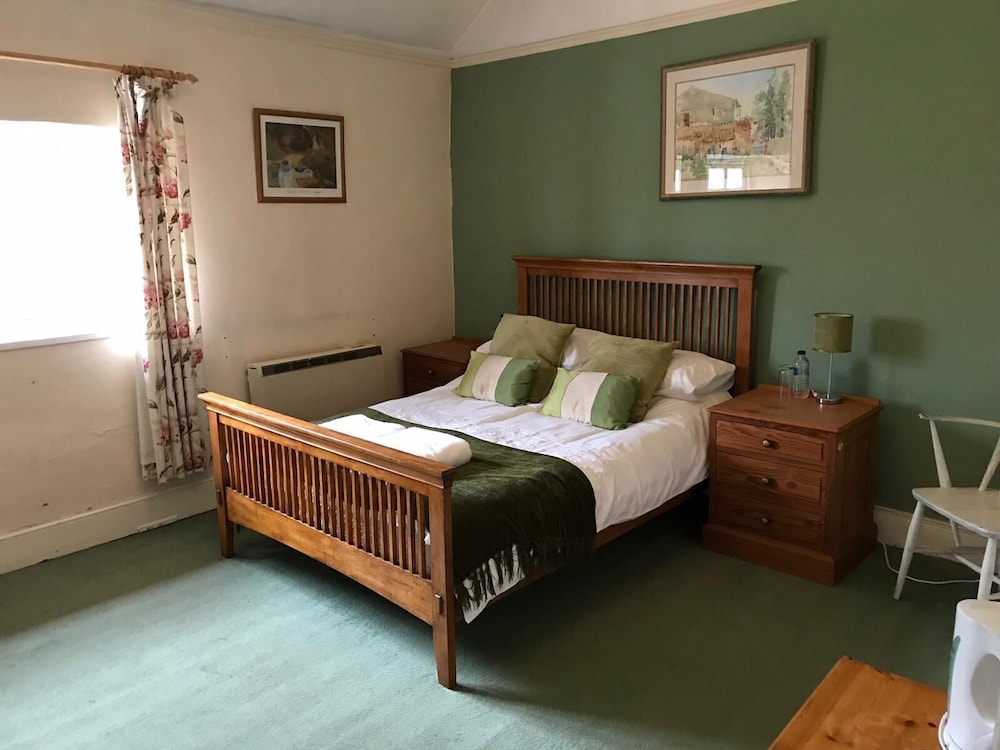 Standard Double Room, Private Bathroom, Garden View (Room 6) photo 1