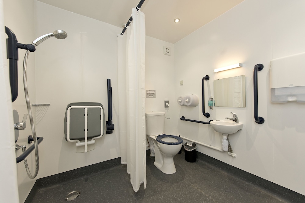 4 Bed Private Room Ensuite photo 2