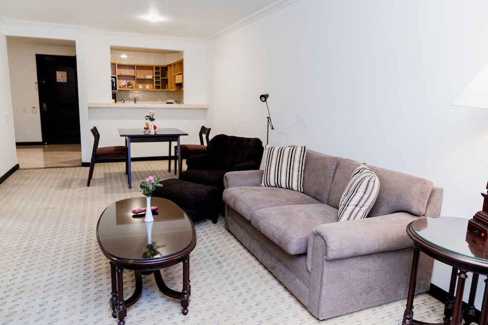 Family Suite, Multiple Beds - Photo 4