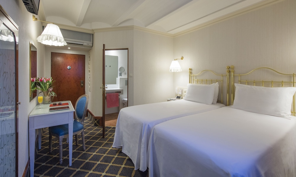 Comfort Double or Twin Room