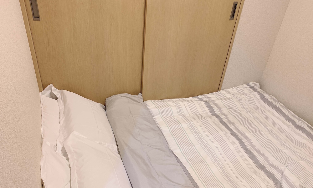 203 (Single Room) photo 2