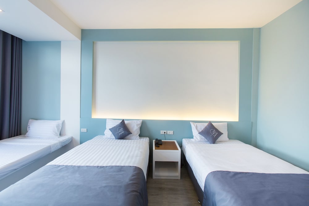 Standard Triple Room - Photo 8