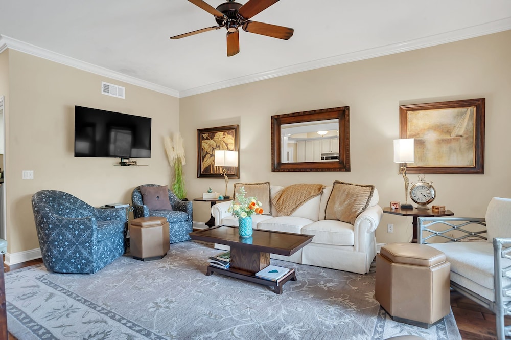 Villa, Multiple Beds, Patio, Pool View (1112 Harbour South Club Villa)