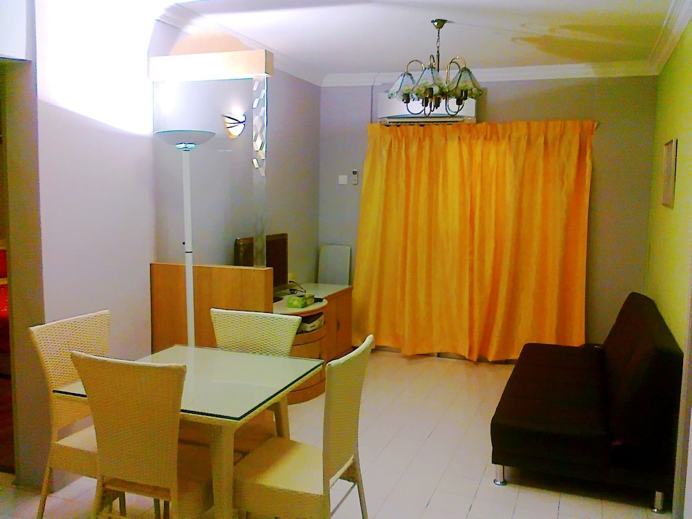 Family Apartment, 2 Bedrooms photo 2