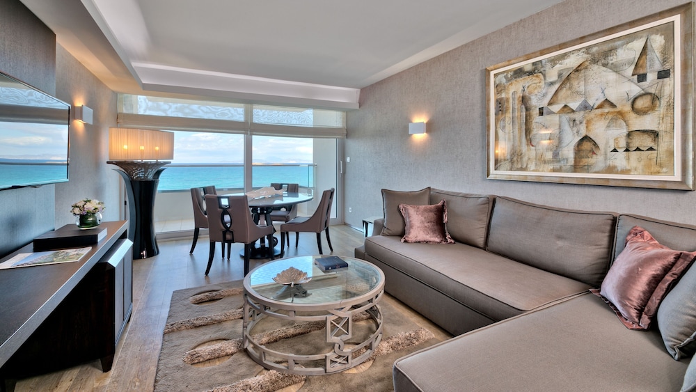 Deluxe Suite, Sea View photo 3