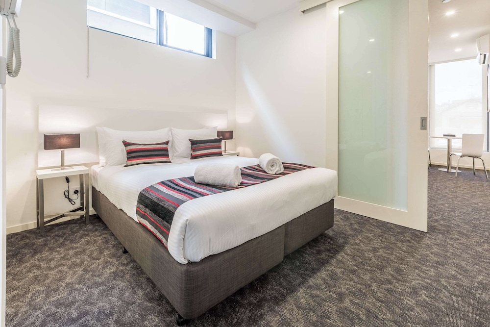 Room, 2 Queen Beds, Non Smoking