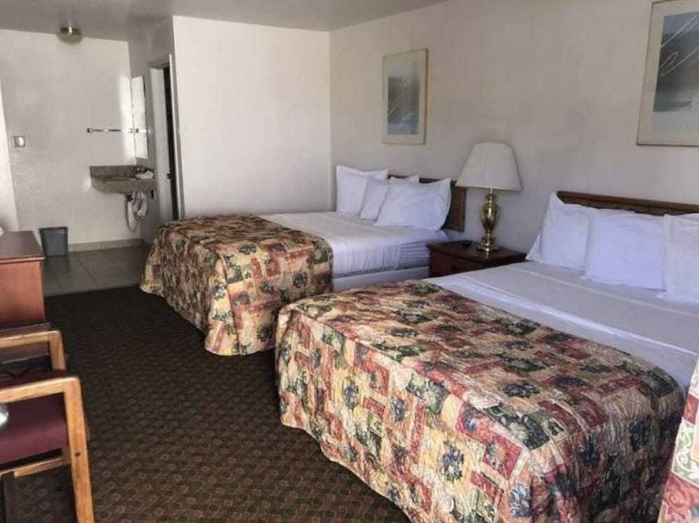 Standard Room, 2 Queen Beds