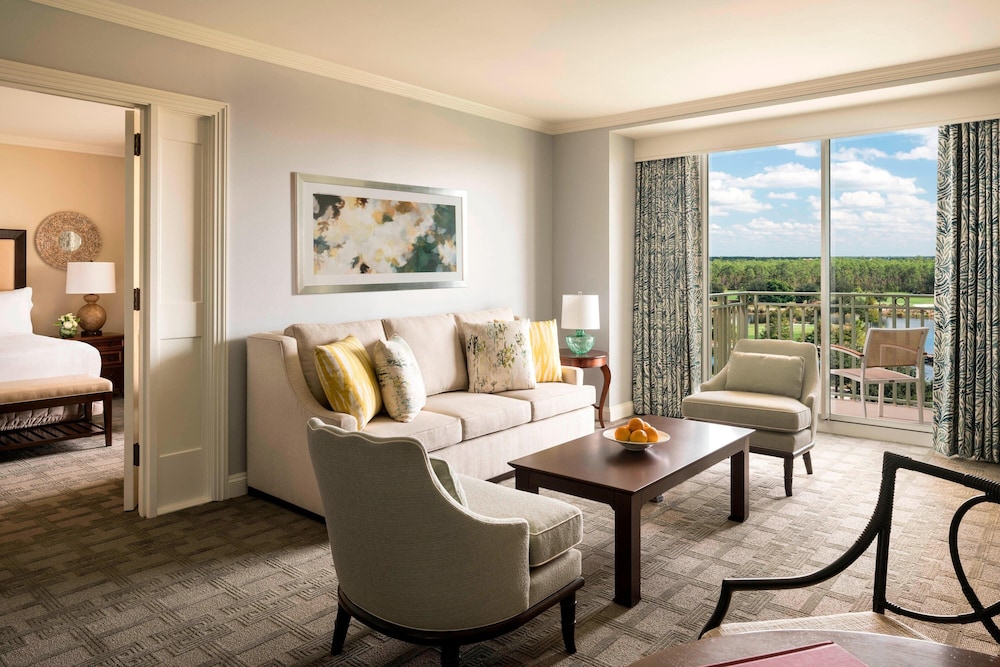 Suite, 1 Bedroom - Photo 3
