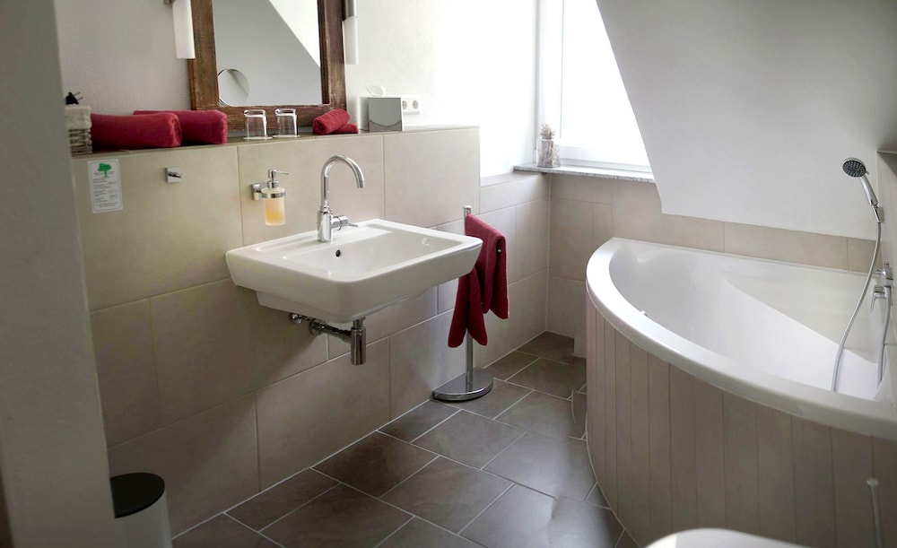Family Suite, Private Bathroom (GELB) photo 3