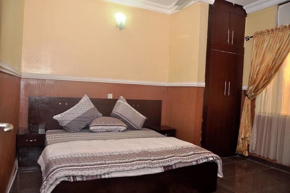 Standard Room photo 3