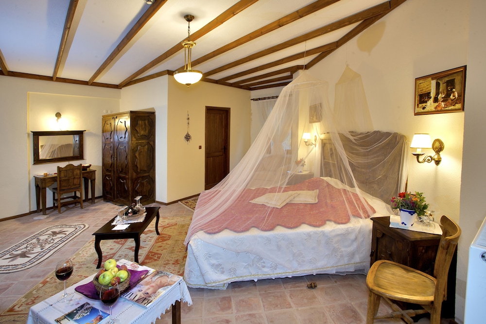 Deluxe Double Room - Photo 1