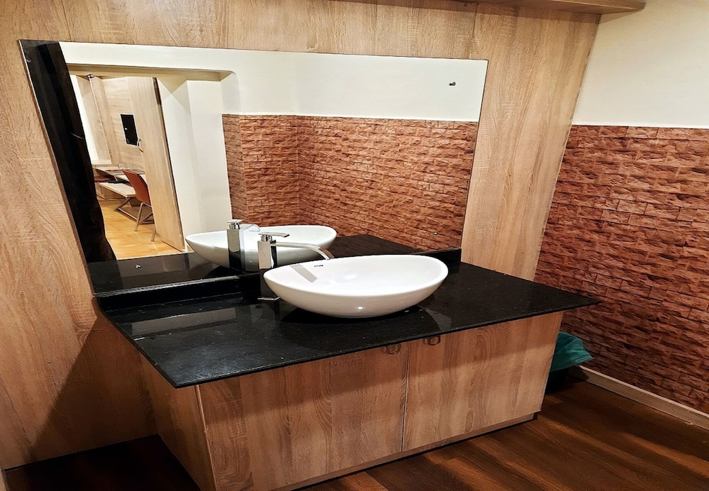 Deluxe Triple Room - Photo 3