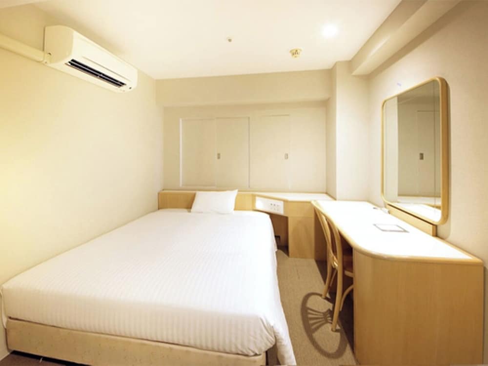 Non-Smoking Semi-Double Room A(Shower Only)