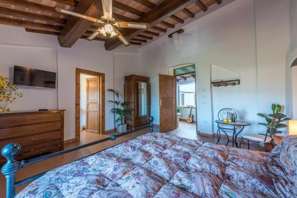 Panoramic Double Room, Hill View photo 3