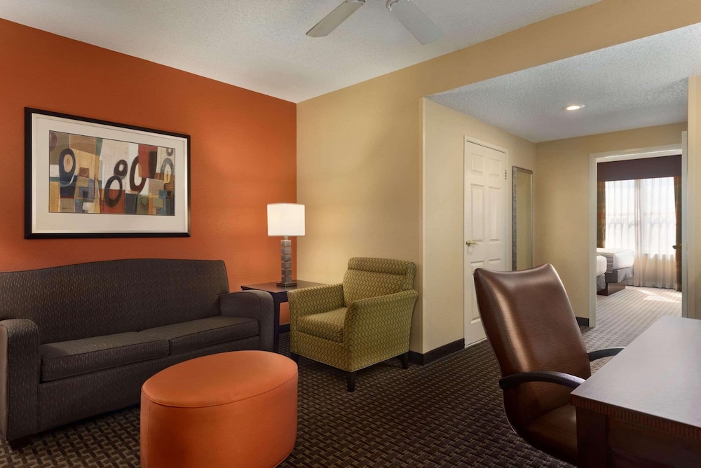 Suite, 1 Bedroom, Non Smoking photo 3