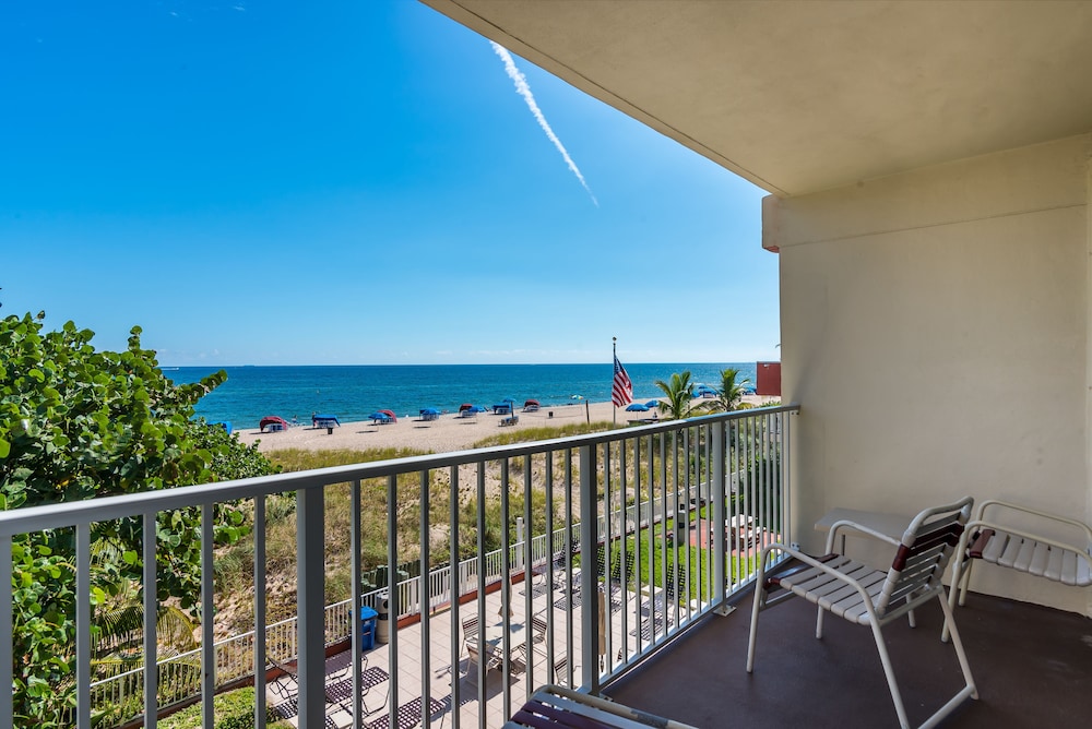 Standard Room, 1 Bedroom, Kitchen, Oceanfront photo 3