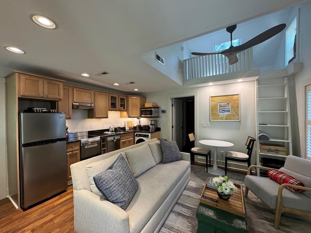 Cottage, Multiple Beds, Kitchen, Garden View