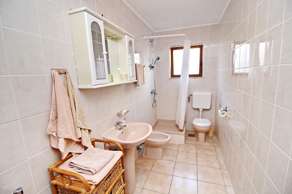Apartment, 2 Bedrooms, Terrace, Garden View photo 3