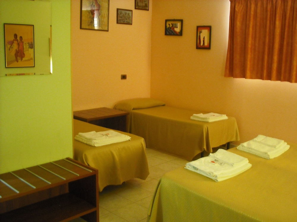 Standard Quadruple Room photo 1