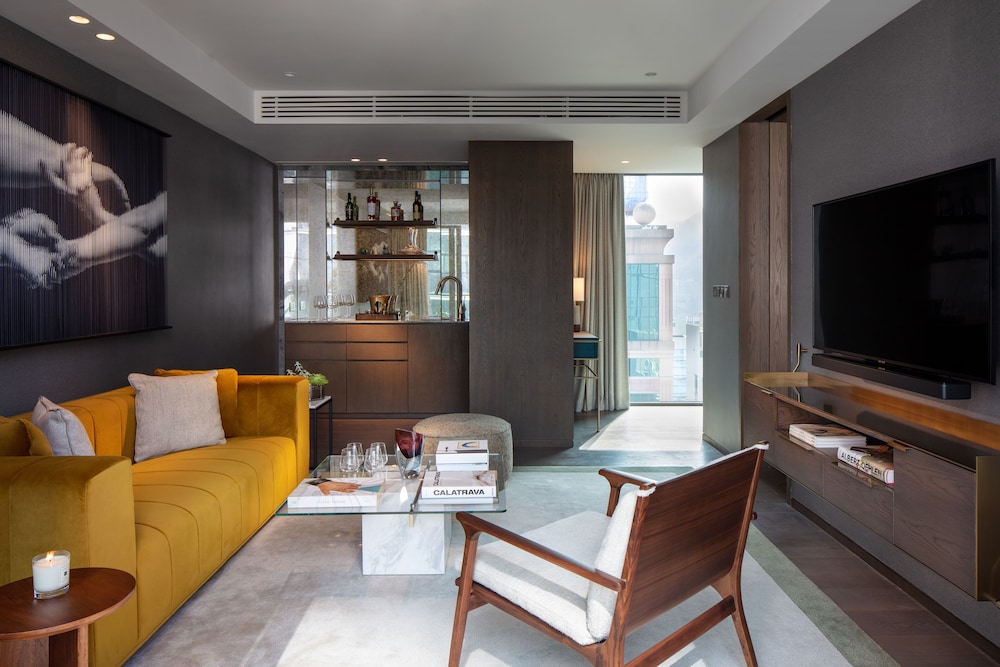 The Library Suite with Terrace