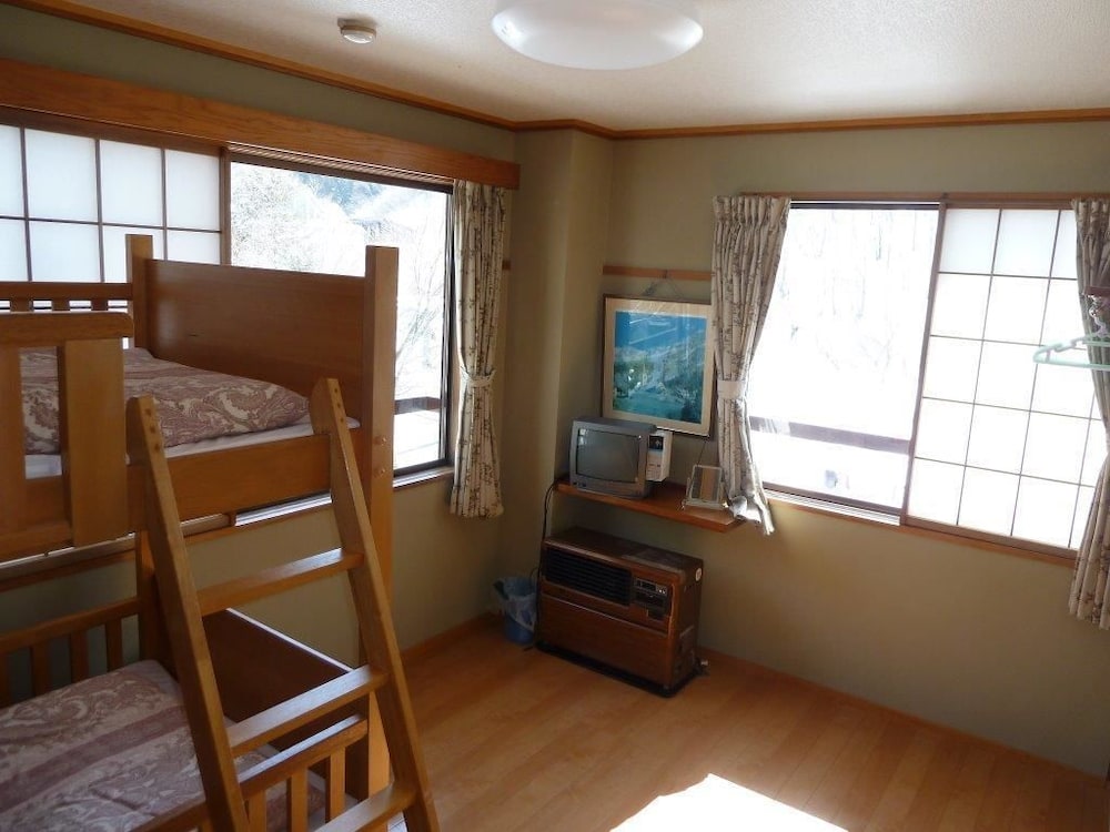 Bunk Bed Room for 3 People [Maximum Stay 6 Nights] photo 1