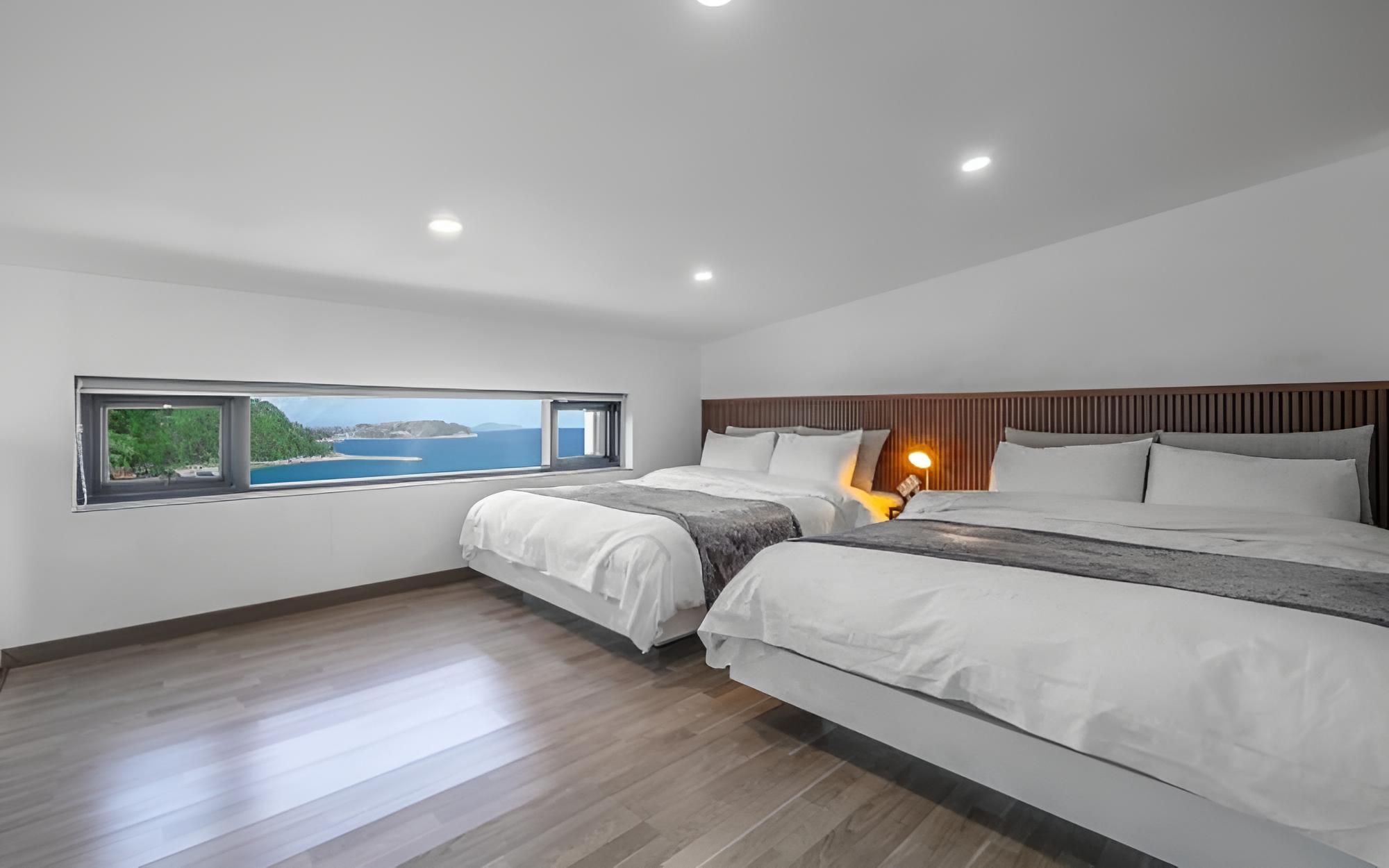 Room (B-301 (Double layer Jet spa)) - Photo 2