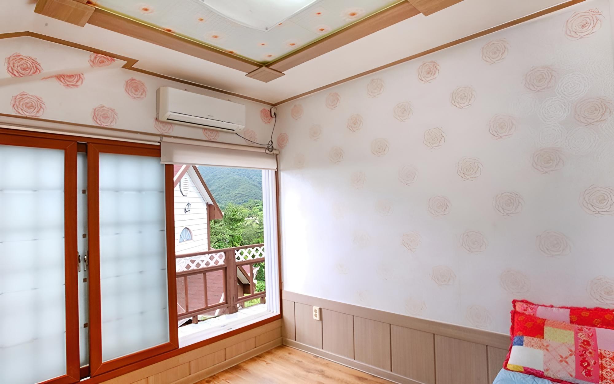Room (Cypress) - Photo 14