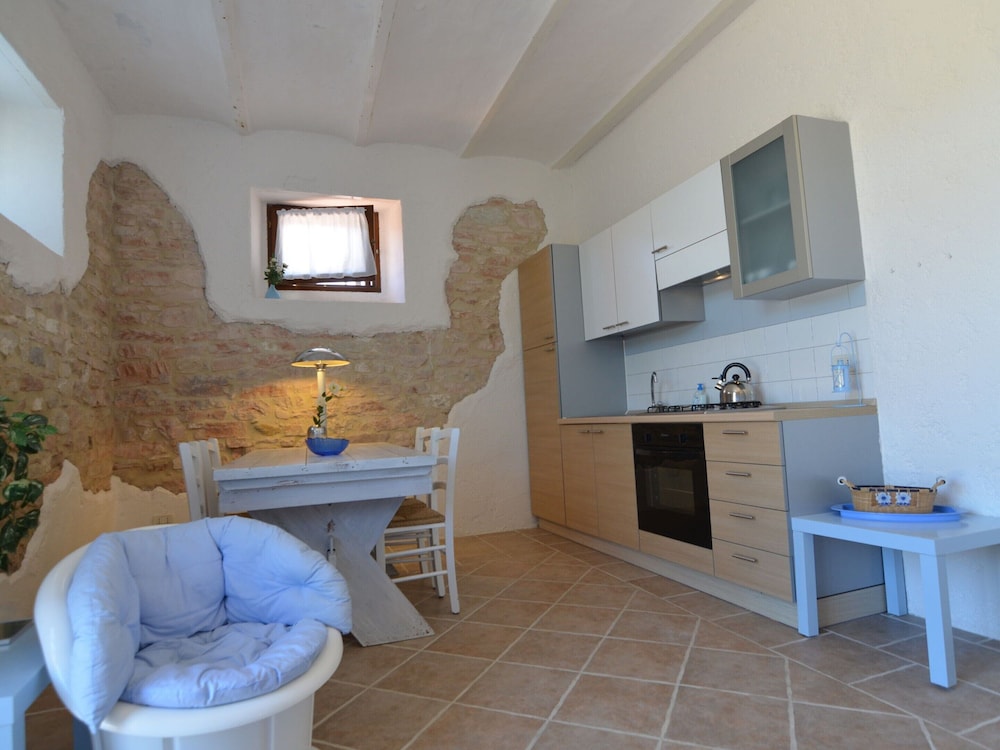 Comfort Cottage, 2 Bedrooms photo 2