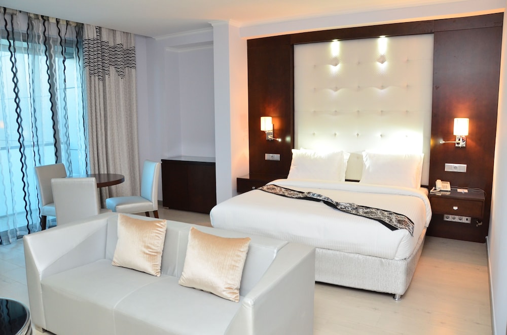 Executive Room photo 3