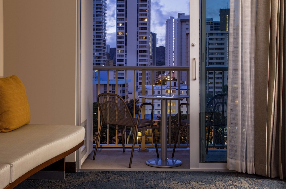 Room, 2 Double Beds, Accessible, City View (Hearing) - Photo 4
