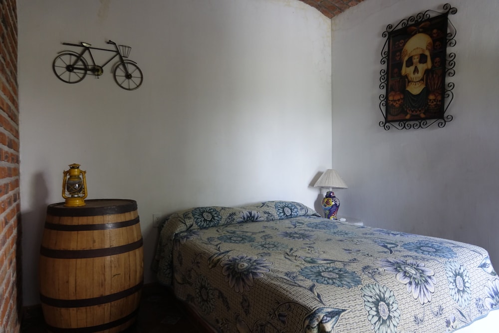 Basic Single Room photo 1