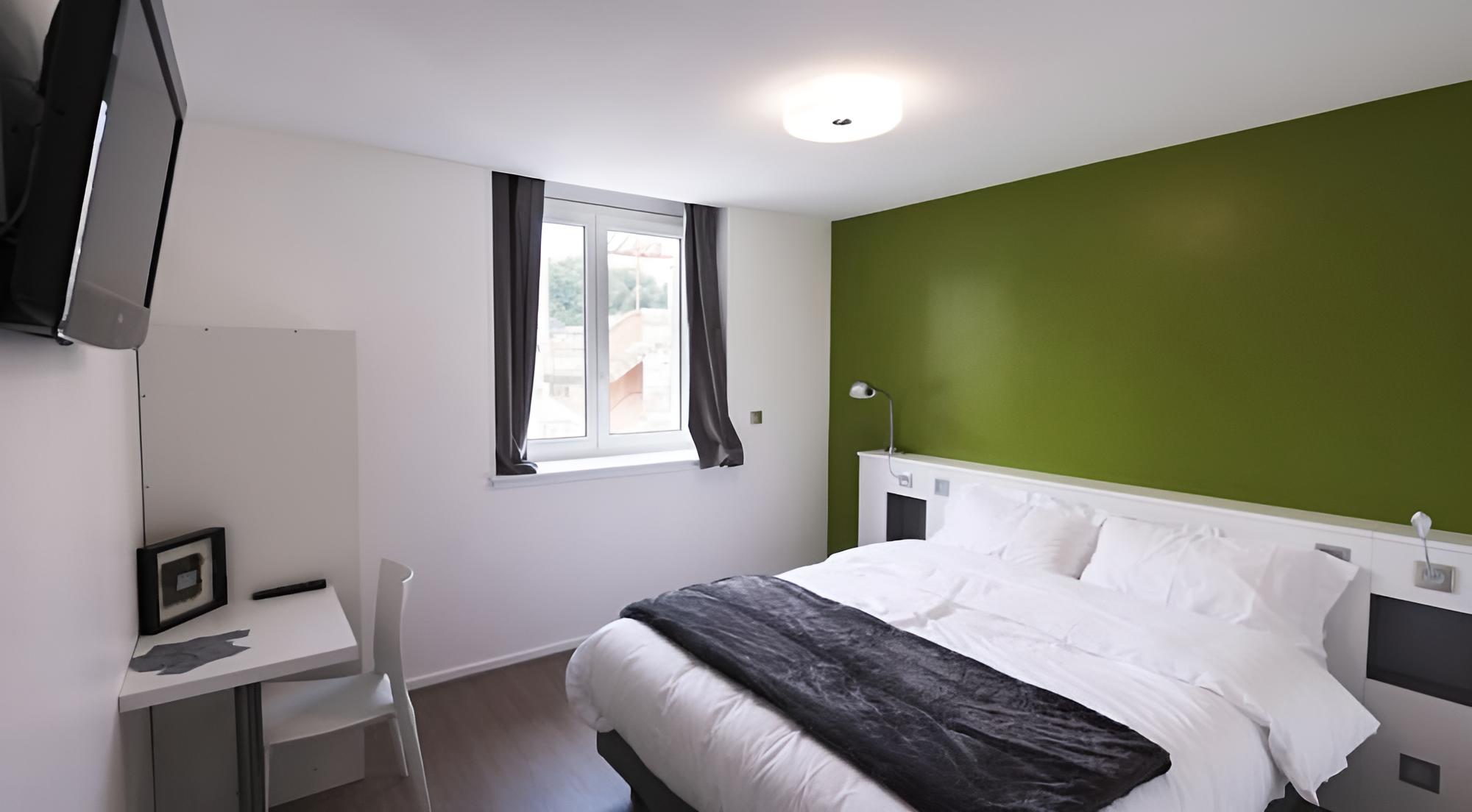 Standard Double or Twin Room photo 3