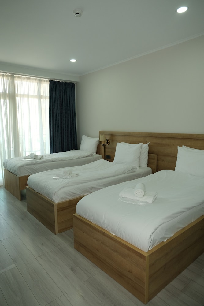 Standard Triple Room photo 3