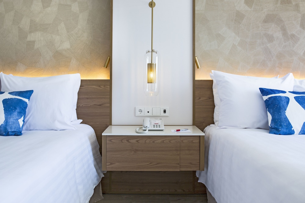 Superior Room, 2 Double Beds, Resort View (Balcony)