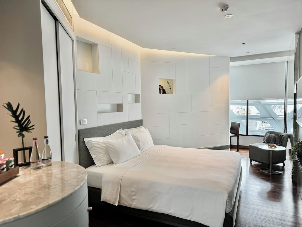 Deluxe Room (Different Degree Room)