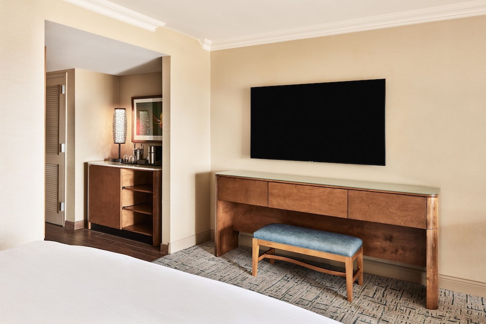 Room, 2 Queen Beds - Photo 6