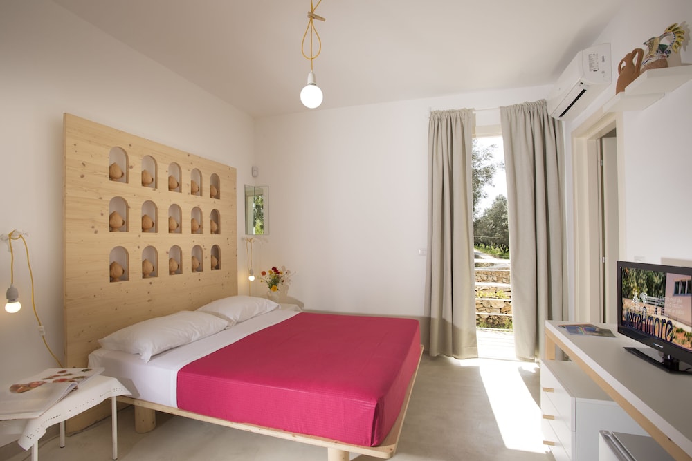 Double Room, Non Smoking, Patio photo 1