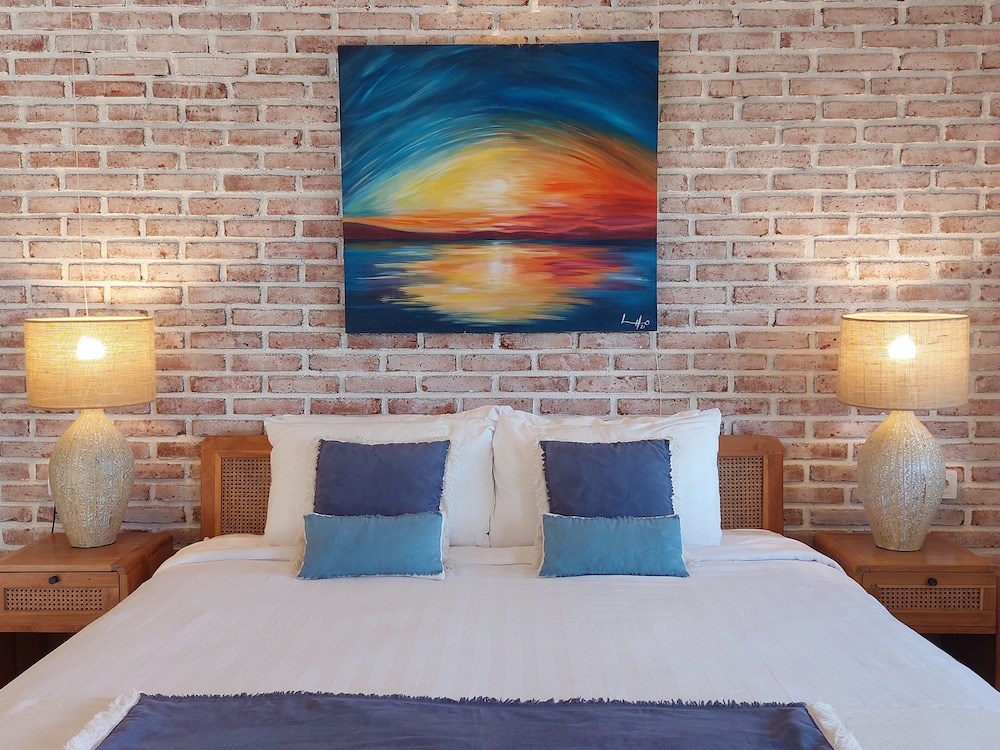 Deluxe Double or Twin Room, 1 King Bed, Private Pool, River View photo 3