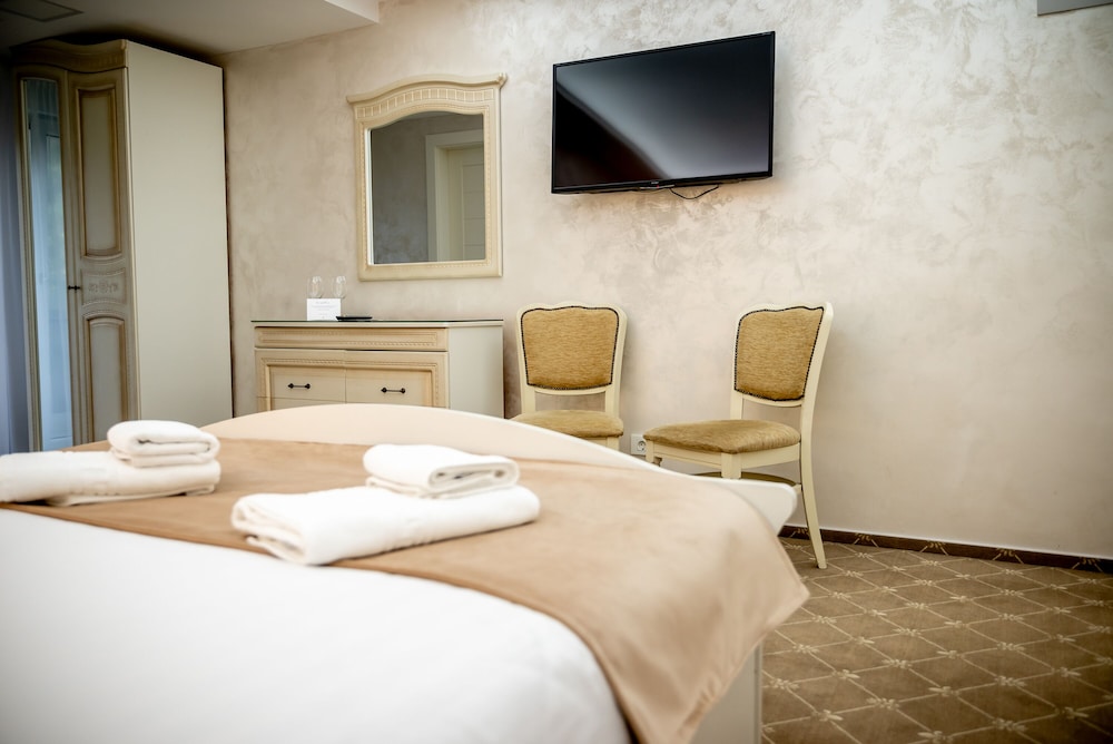 Deluxe Double Room photo 2