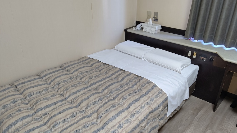 Economy Double Room, Non Smoking - Photo 2
