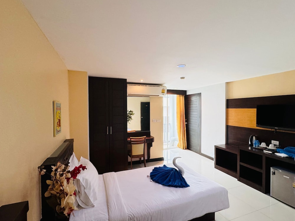 Deluxe Twin Room - Photo 4