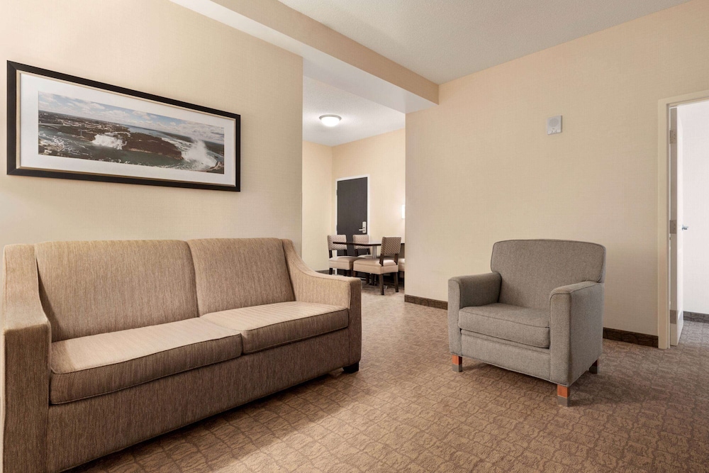 Premium Suite, Multiple Beds, Accessible photo 2