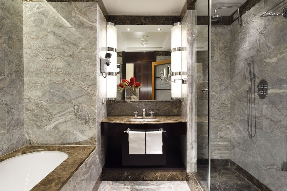 Deluxe Double Or Twin Room - Photo 3