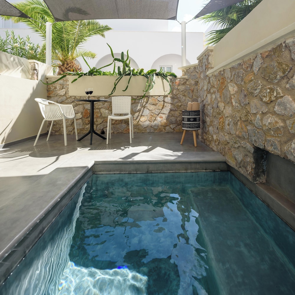 Junior Suite, Jetted Tub - Photo 16