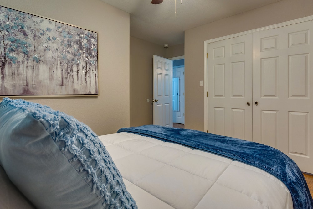 House (2 Bedrooms) photo 2