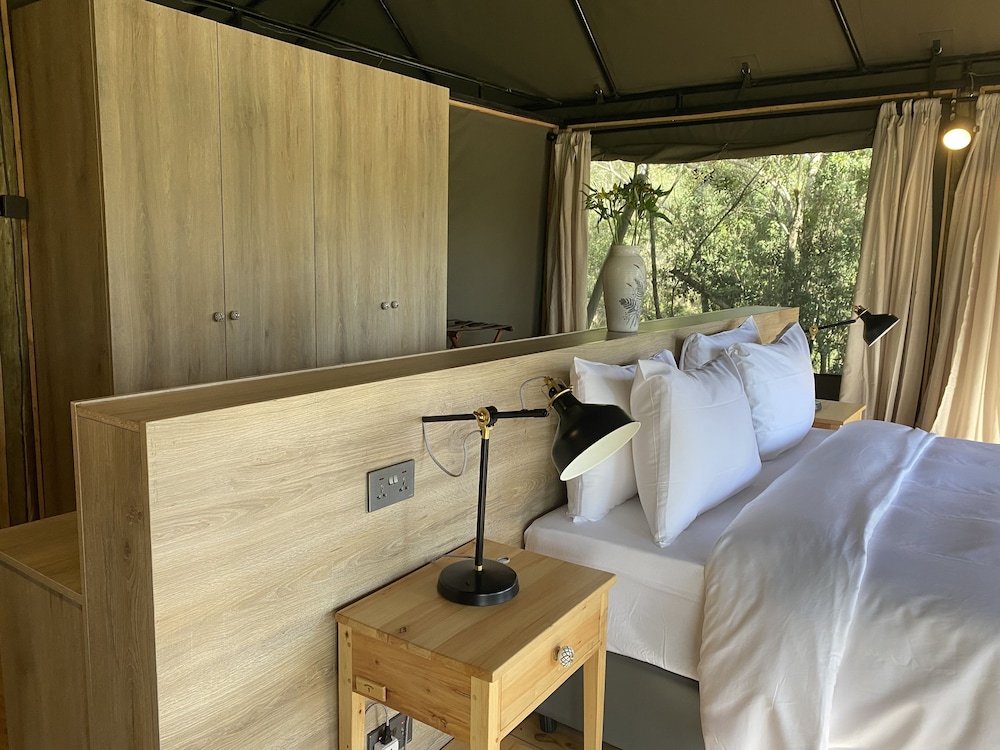 Honeymoon Tent, 1 Bedroom, Fireplace photo 2