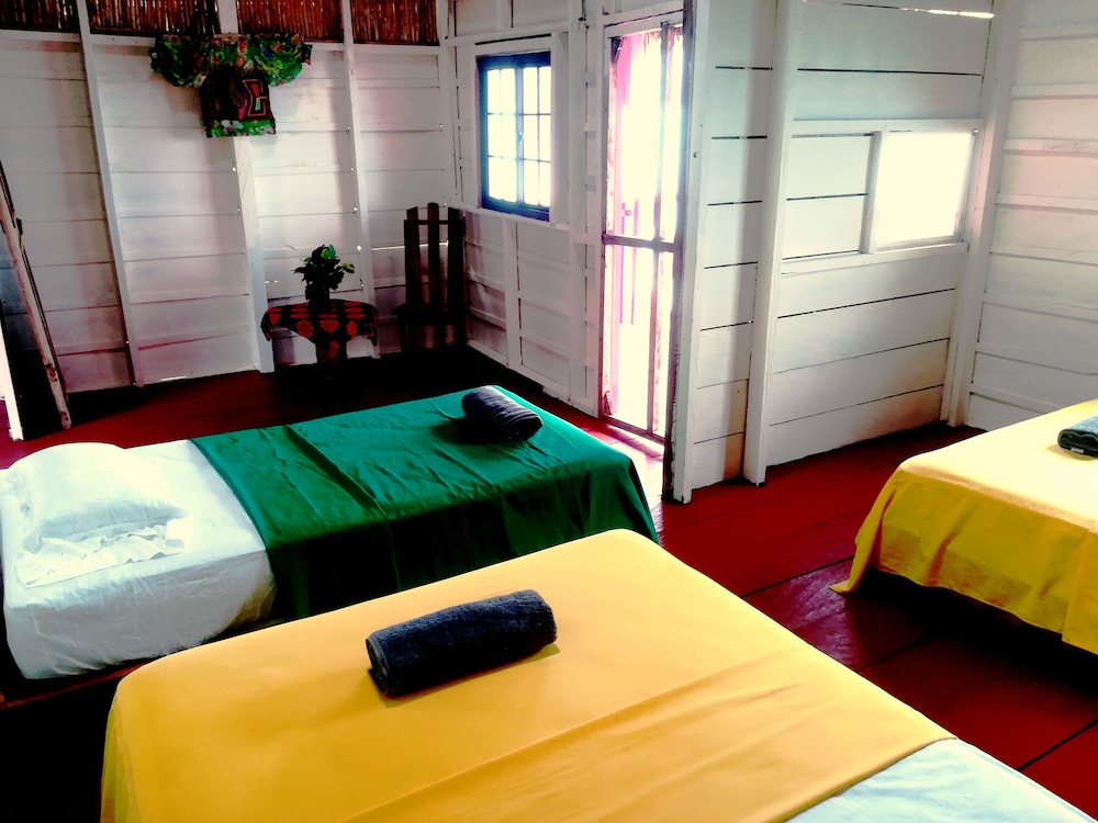 Traditional Triple Room, 3 Twin Beds, Beach View photo 3
